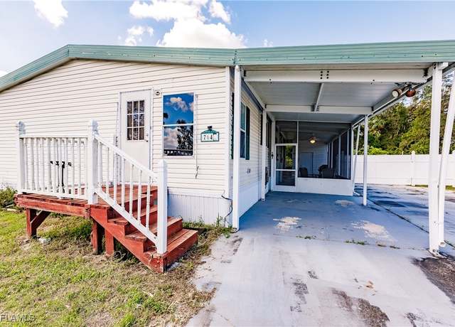Property at 7640 Peyraud Dr, North Fort Myers, FL 33917, 3 beds, 2 baths