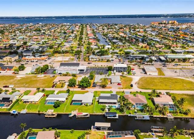 Property at 3816 SE 15th Pl, Cape Coral, FL 33904, 3 beds, 2 baths