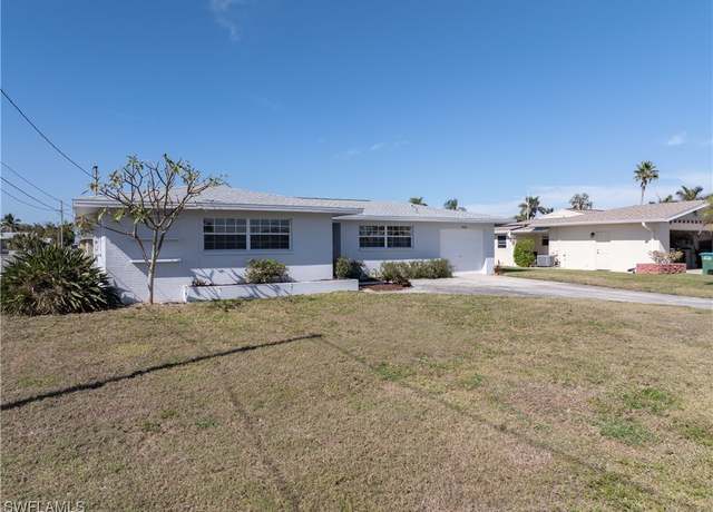 Property at 3102 SE 18th Ave, Cape Coral, FL 33904, 2 beds, 2 baths