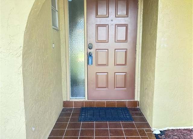 Property at 901 SE 27th Ter, Cape Coral, FL 33904, 3 beds, 2 baths