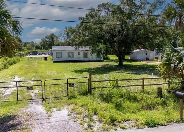 Property at 8109 Bartholomew Dr, North Fort Myers, FL 33917