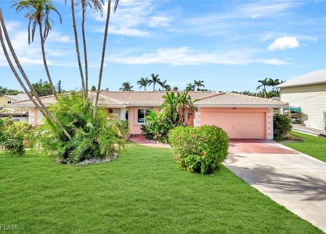 Property at 5428 SW 2nd Pl, Cape Coral, FL 33914, 3 beds, 2 baths