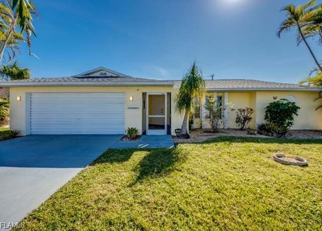 Property at 318 SE 33rd Ter, Cape Coral, FL 33904, 3 beds, 2 baths