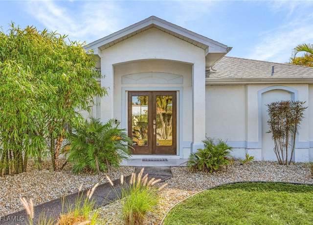 Property at 5139 Genesee Pkwy, Bokeelia, FL 33922, 3 beds, 2 baths