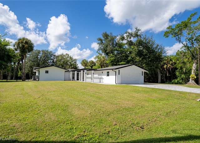 Property at 9460 Colony Dr, North Fort Myers, FL 33917, 2 beds, 2 baths
