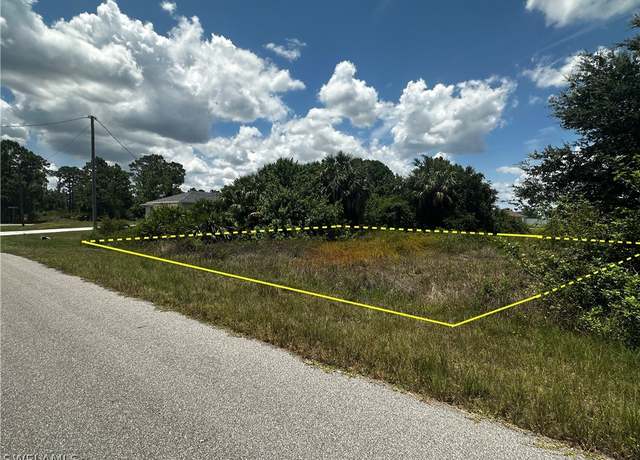 Property at 739 Almelia St E, Lehigh Acres, FL 33974