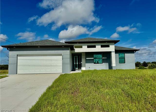 Property at 2708 Floyd Ave S, Lehigh Acres, FL 33976, 4 beds, 3 baths