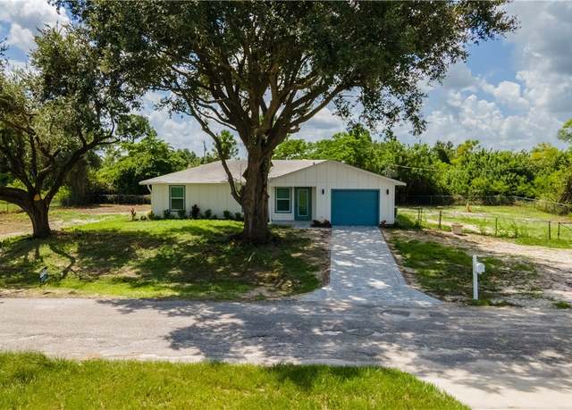 Property at 3317 17th St SW, Lehigh Acres, FL 33976, 3 beds, 2 baths