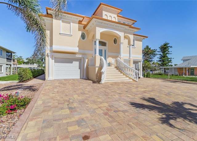 Property at 161 Egret St, Fort Myers Beach, FL 33931, 4 beds, 3.5 baths