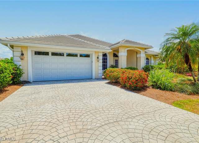 Property at 28839 Winthrop Cir, Bonita Springs, FL 34134, 3 beds, 2.5 baths