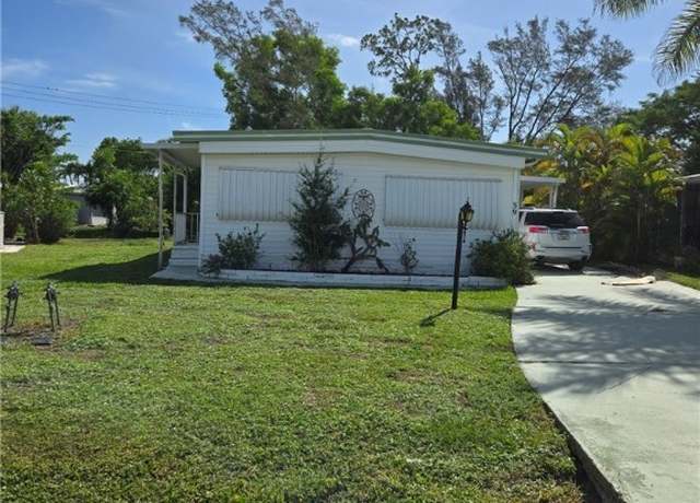 Property at 39 San Remo Cir, Naples, FL 34112, 2 beds, 2 baths