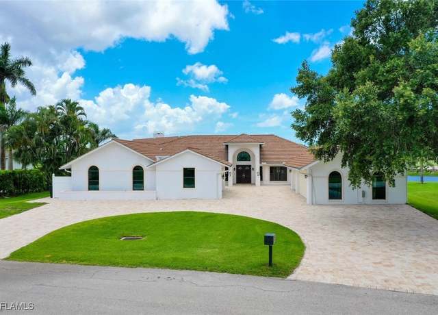 Property at 8060 Glenfinnan Cir, Fort Myers, FL 33912, 4 beds, 4 baths