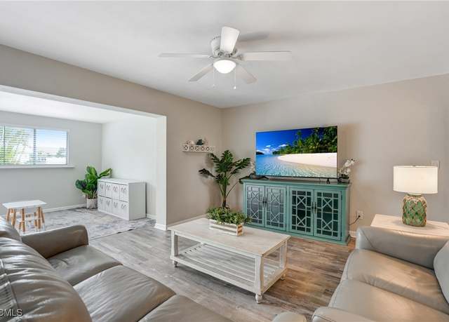 Property at 1101 SE 37th St, Cape Coral, FL 33904, 3 beds, 2 baths