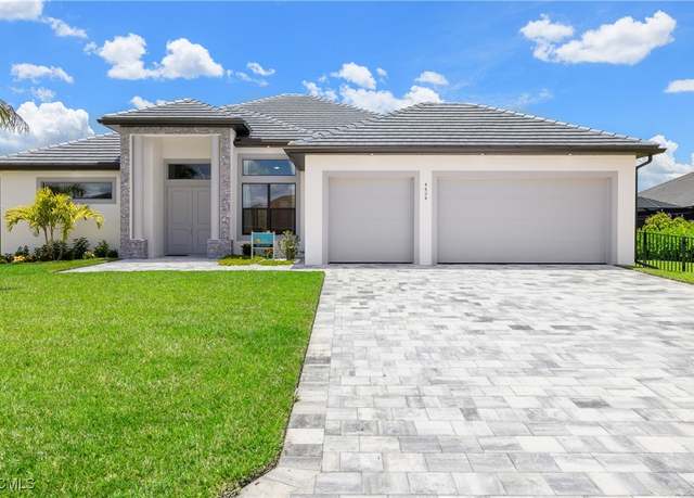 Property at 4424 SW 18th Pl, Cape Coral, FL 33914, 3 beds, 3 baths