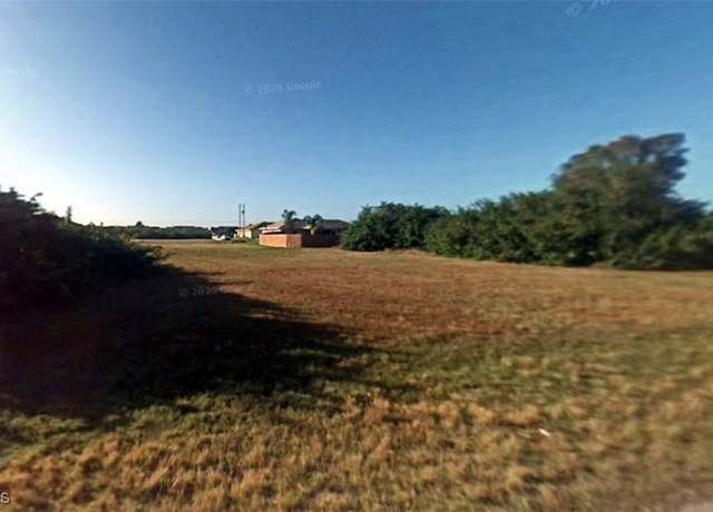 Property at 1722 NE 28th St, Cape Coral, FL 33909