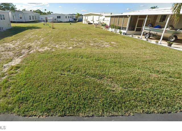 Property at 357 Shoreland Dr, Fort Myers, FL 33905