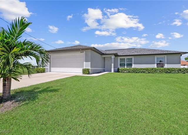 Property at 2620 NE 7th Pl, Cape Coral, FL 33909, 3 beds, 2 baths