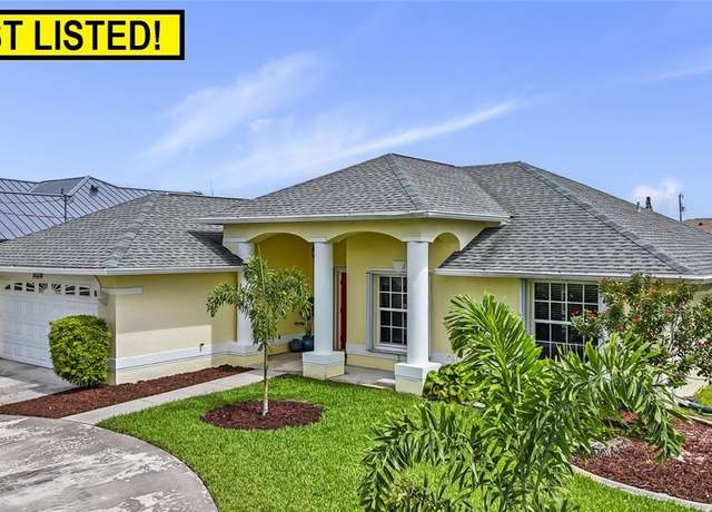 Property at 608 SW 43rd Ter, Cape Coral, FL 33914, 3 beds, 2 baths