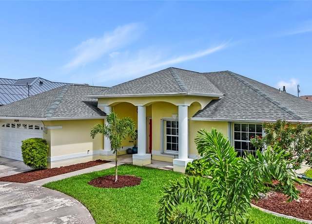 Property at 608 SW 43rd Ter, Cape Coral, FL 33914, 3 beds, 2 baths