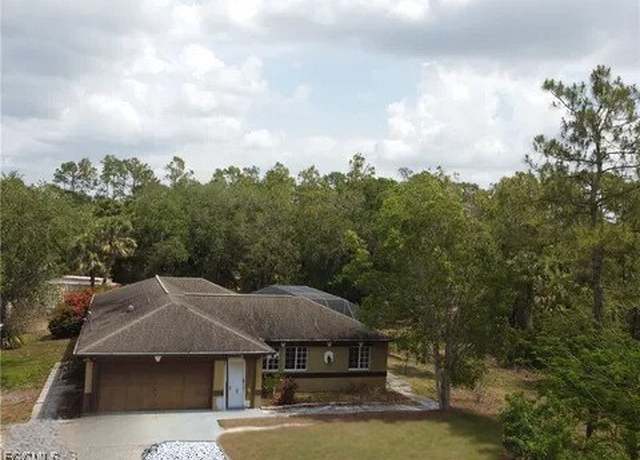 Property at 4335 18th Ave SE, Naples, FL 34117, 5 beds, 3 baths