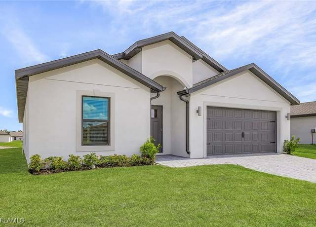Property at 825 Gen D Macarthur Ave, Labelle, FL 33935, 4 beds, 2 baths