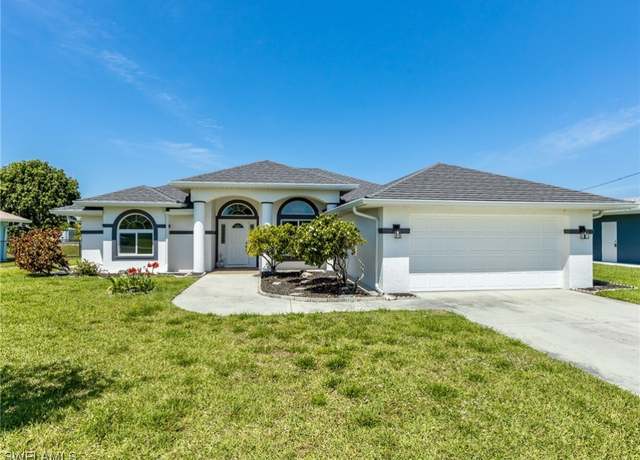 Property at 3902 SE 13th Ave, Cape Coral, FL 33904, 3 beds, 2.5 baths