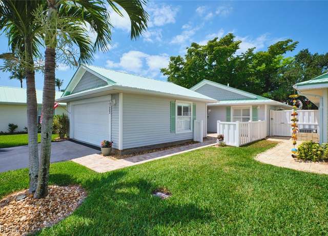 Property at 14652 Sagamore Ct, Fort Myers, FL 33908, 3 beds, 2 baths