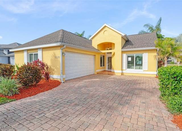 Property at 9120 Greenleaf Ct, Fort Myers, FL 33919, 2 beds, 2 baths