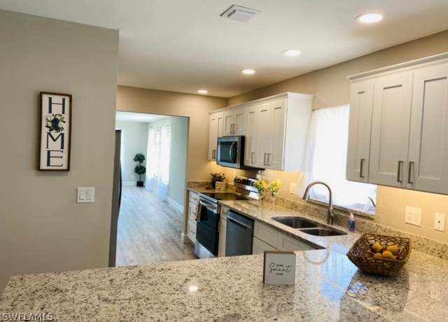 Property at 1345 SE 40th Ter Unit 2E, Cape Coral, FL 33904, 3 beds, 2 baths