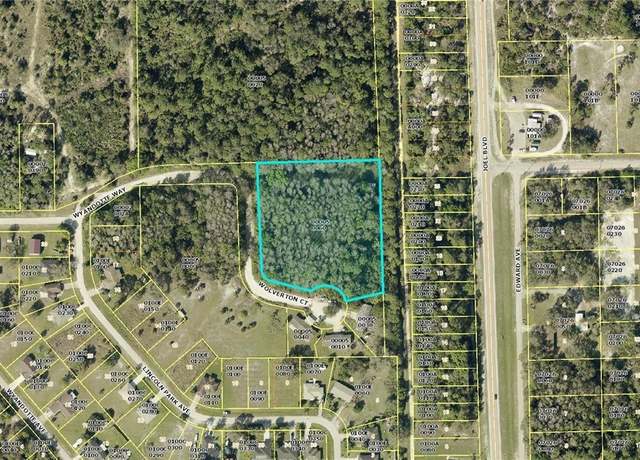 Property at 2201 Wyandotte Ave, Alva, FL 33920