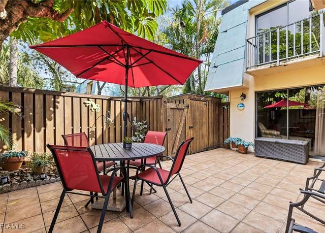 Property at 4029 Sandlewood Ln #2, Fort Myers, FL 33907, 3 beds, 2.5 baths