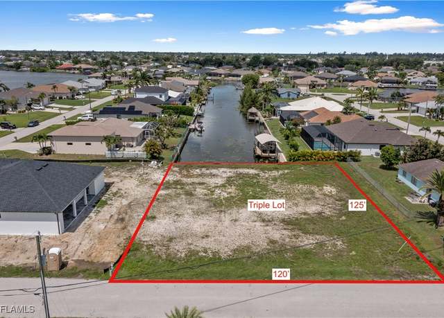 Property at 824 SW 4th Pl, Cape Coral, FL 33991