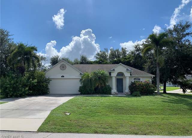 Property at 504 Retunda Pkwy W, Cape Coral, FL 33904, 3 beds, 2 baths