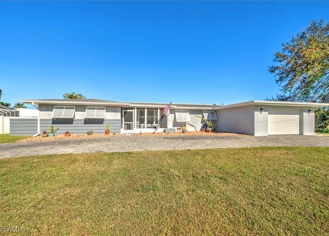 Property at 349 Coral Dr, Fort Myers, FL 33905, 2 beds, 2 baths