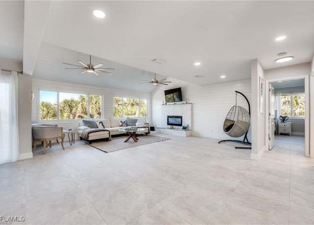 Property at 785 Rabbit Rd, Sanibel, FL 33957, 3 beds, 2 baths