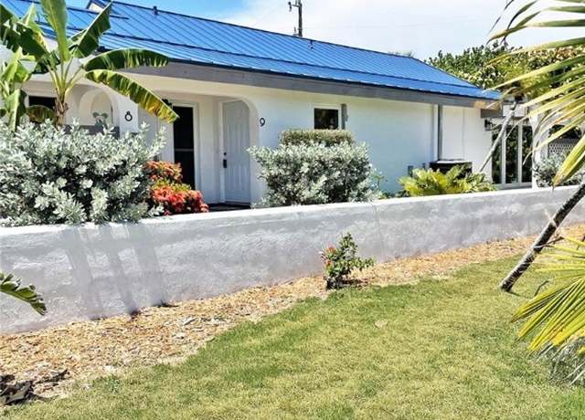 Property at 312 Periwinkle Way #9, Sanibel, FL 33957, 2 beds, 2 baths