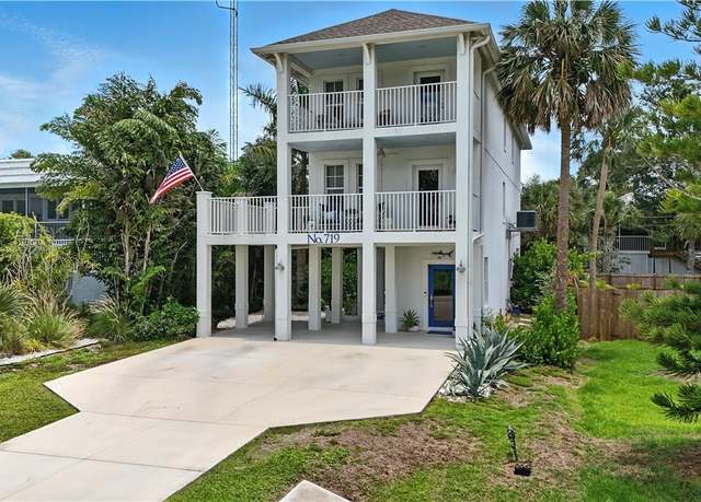 Property at 719 Park Ave, Naples, FL 34110, 3 beds, 2.5 baths