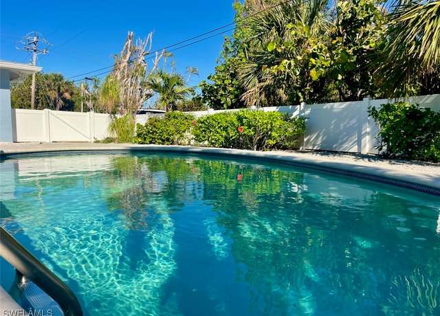 Property at 690 Purdy Dr, Sanibel, FL 33957, 3 beds, 2 baths