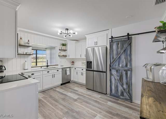 Property at 7084 E Brandywine Cir, Fort Myers, FL 33919, 2 beds, 2 baths