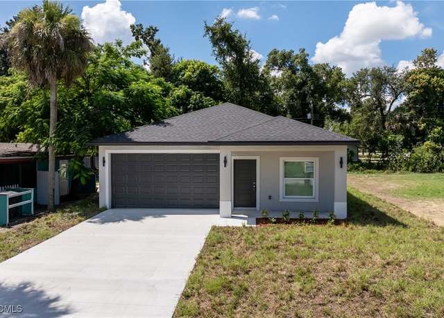 Property at 2316 Willard St, Fort Myers, FL 33901, 3 beds, 2 baths