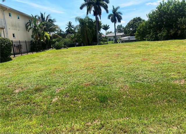 Property at 5628 Delido Ct, Cape Coral, FL 33904