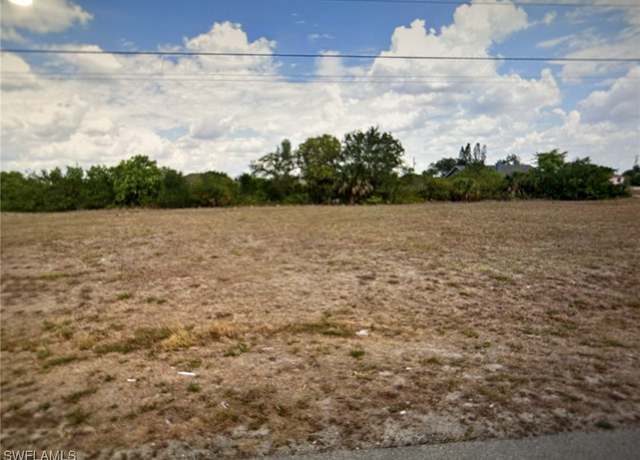 Property at 1222 NE 8th Pl, Cape Coral, FL 33909