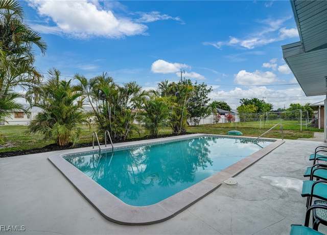 Property at 1101 SE 37th St, Cape Coral, FL 33904, 3 beds, 2 baths