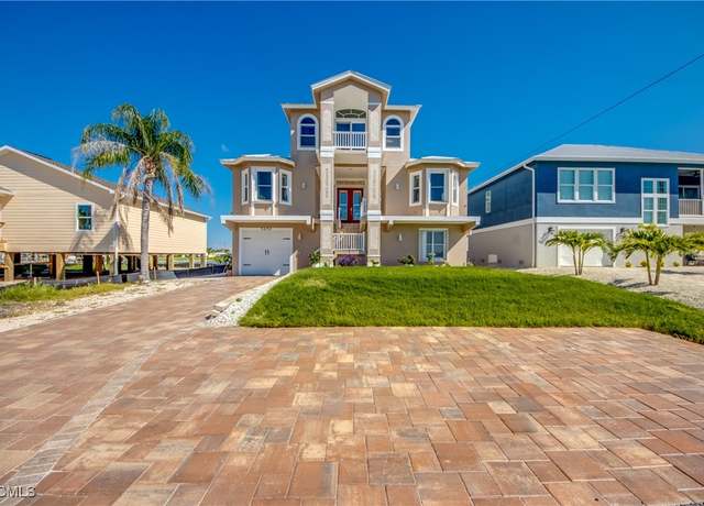 Property at 3430 1st Ave, St James City, FL 33956, 3 beds, 3 baths