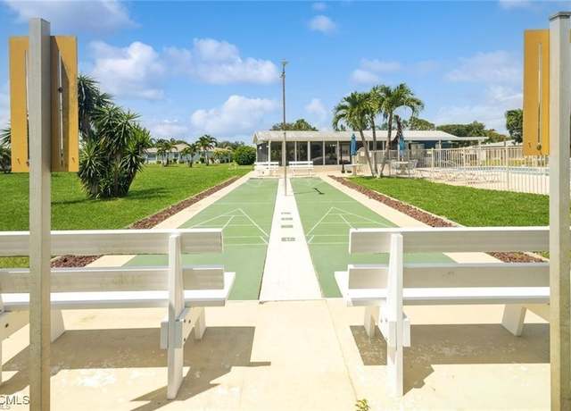 Property at 8600 Granada Ct, Fort Myers, FL 33907, 2 beds, 2 baths