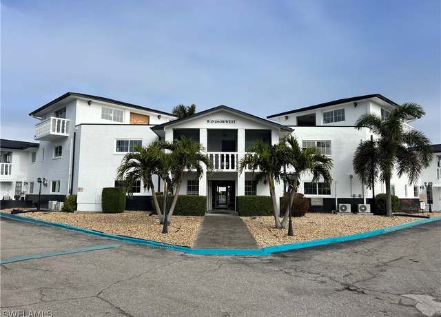 Property at 3704 Broadway #106, Fort Myers, FL 33901, 2 beds, 1 bath