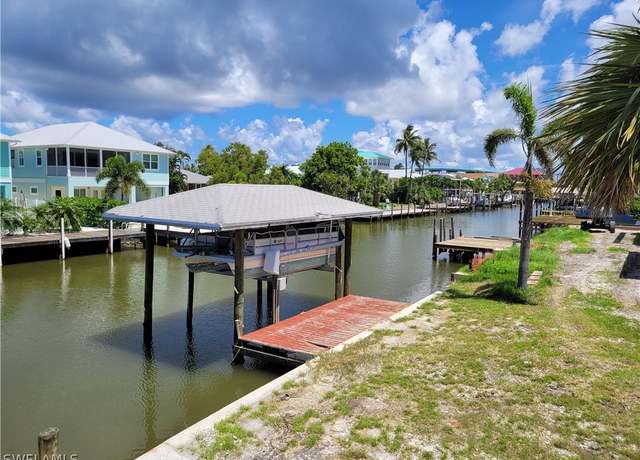 Property at 155 Palermo Cir, Fort Myers Beach, FL 33931