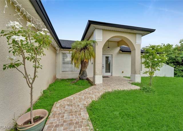 Property at 3031 36th St SW, Lehigh Acres, FL 33976, 3 beds, 2 baths