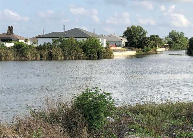 Property at 27 SW 14th Ave, Cape Coral, FL 33991