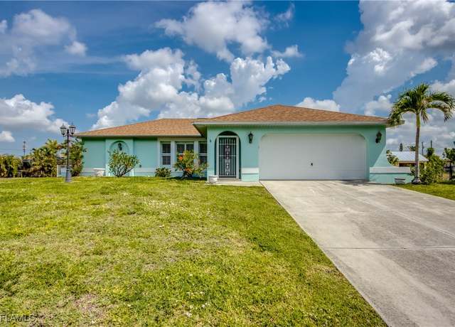 Property at 1033 NE 2nd St, Cape Coral, FL 33909, 3 beds, 2 baths